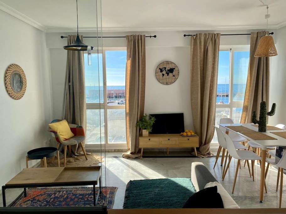 Апартаменты Seafront In Marbella With Pool And Garage Экстерьер фото
