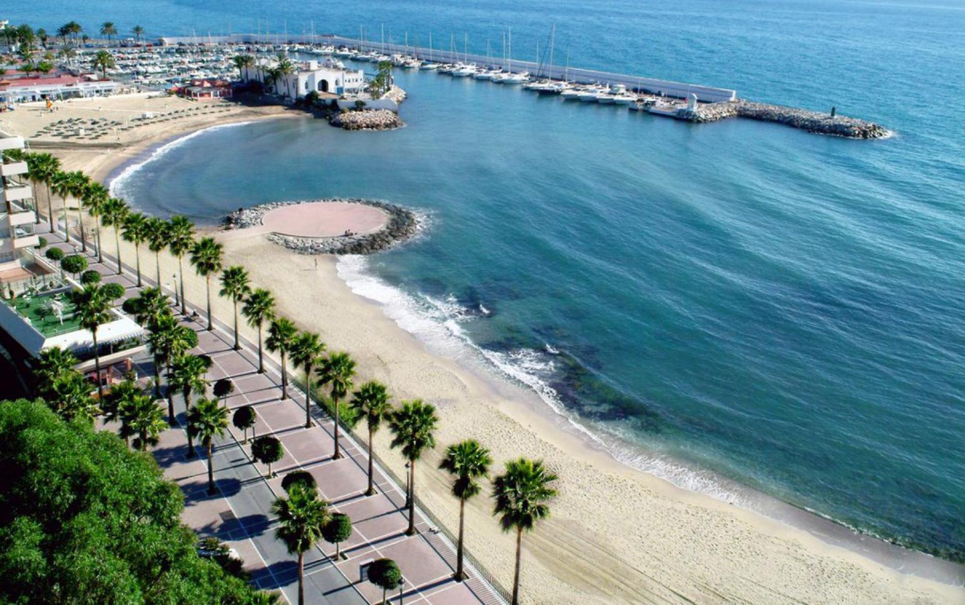 Апартаменты Seafront In Marbella With Pool And Garage Экстерьер фото